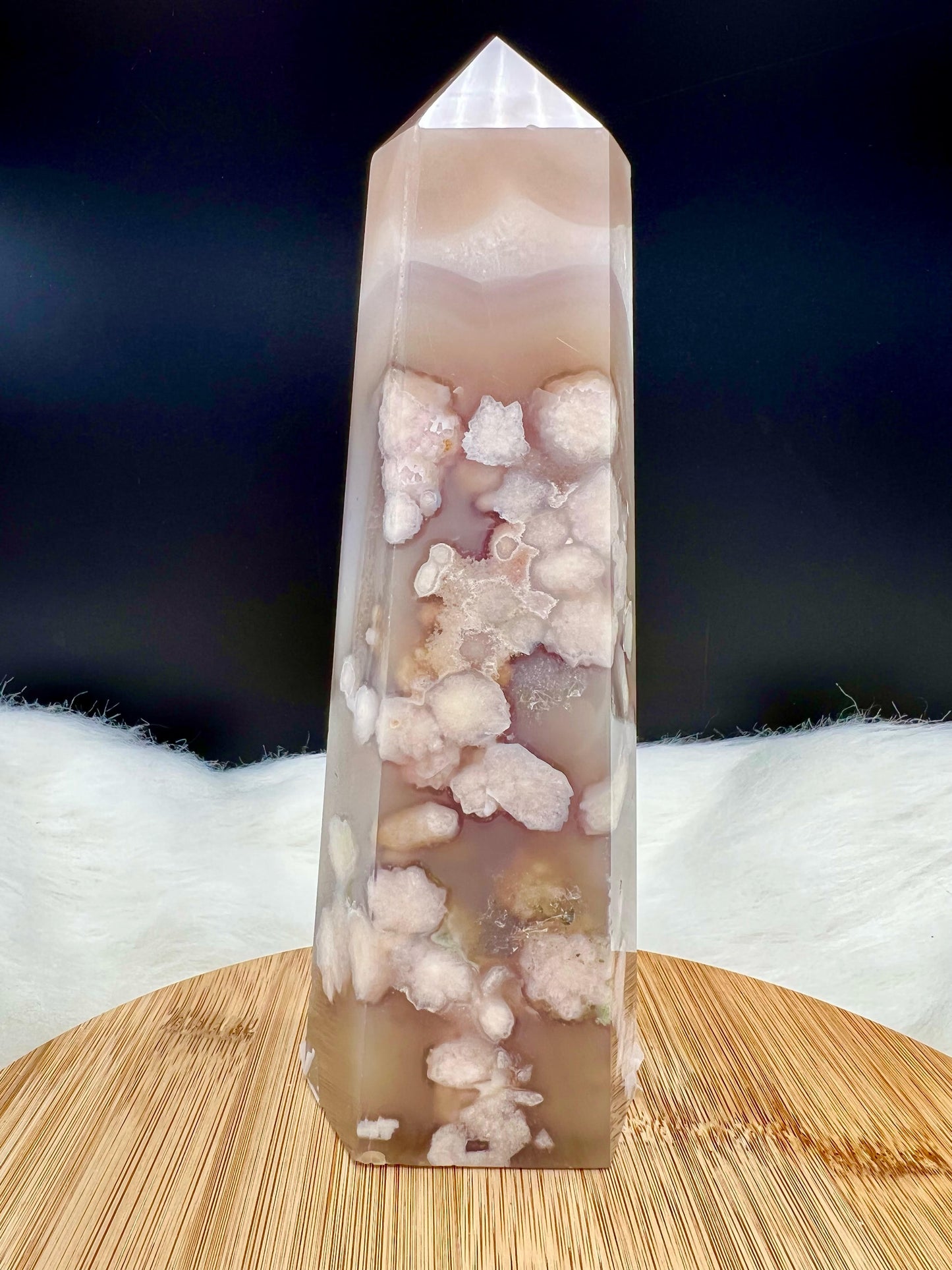 Big Flower Agate Tower