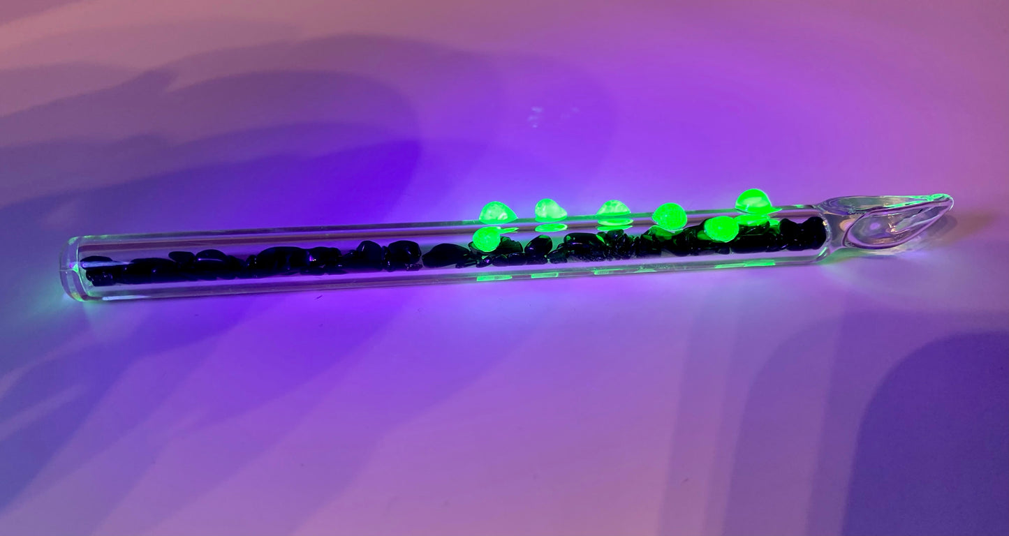 Island Glass UV Black & Green Glass Dabber