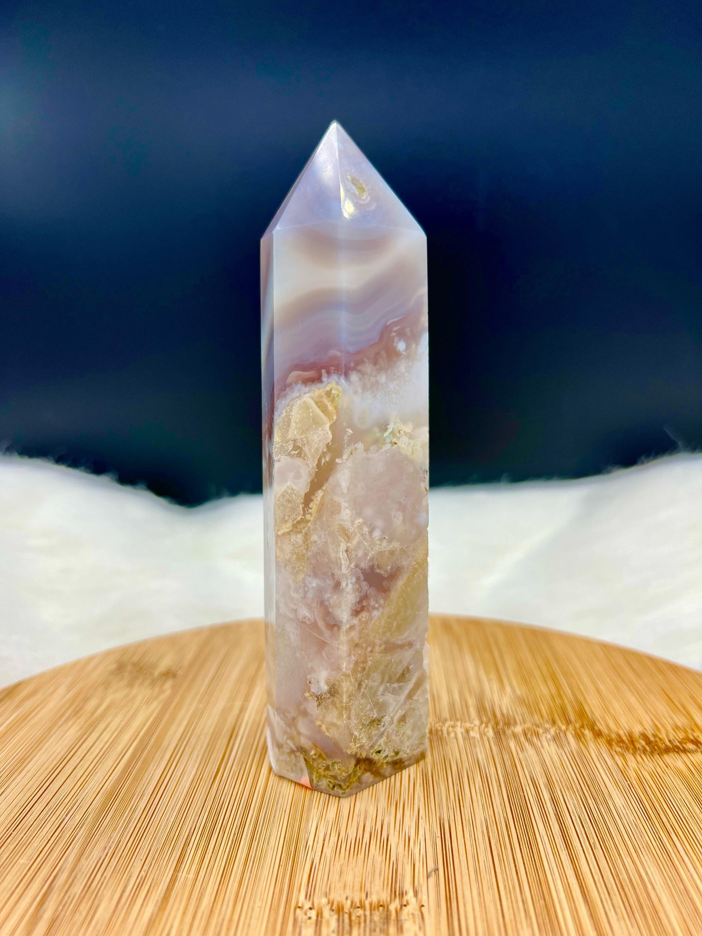 Small Blue Flower Agate Tower