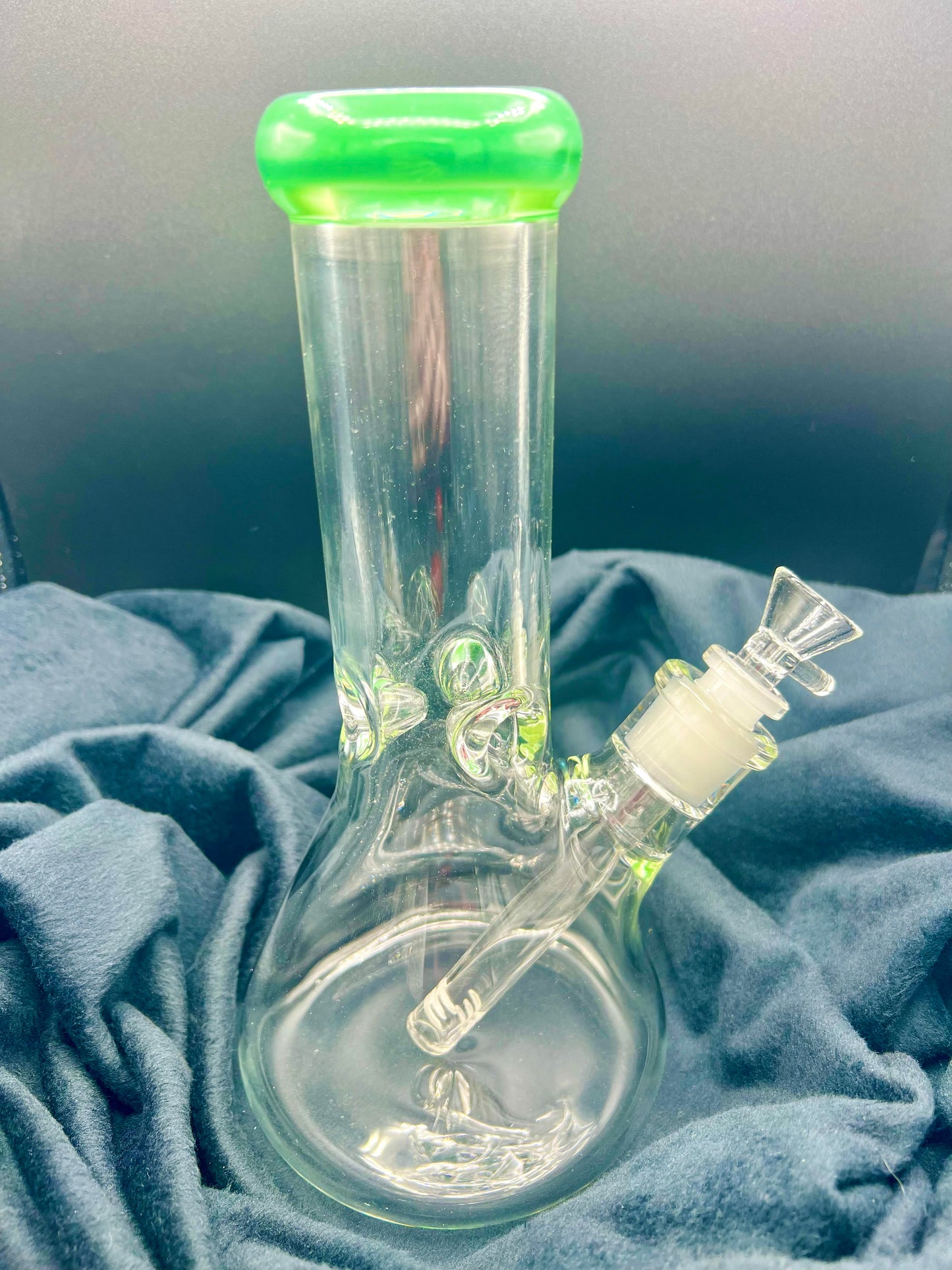 10" 7 mm Thick Beaker - Green