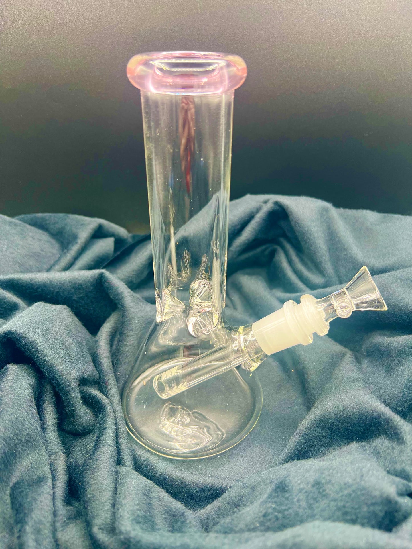 8" Beaker - Pink