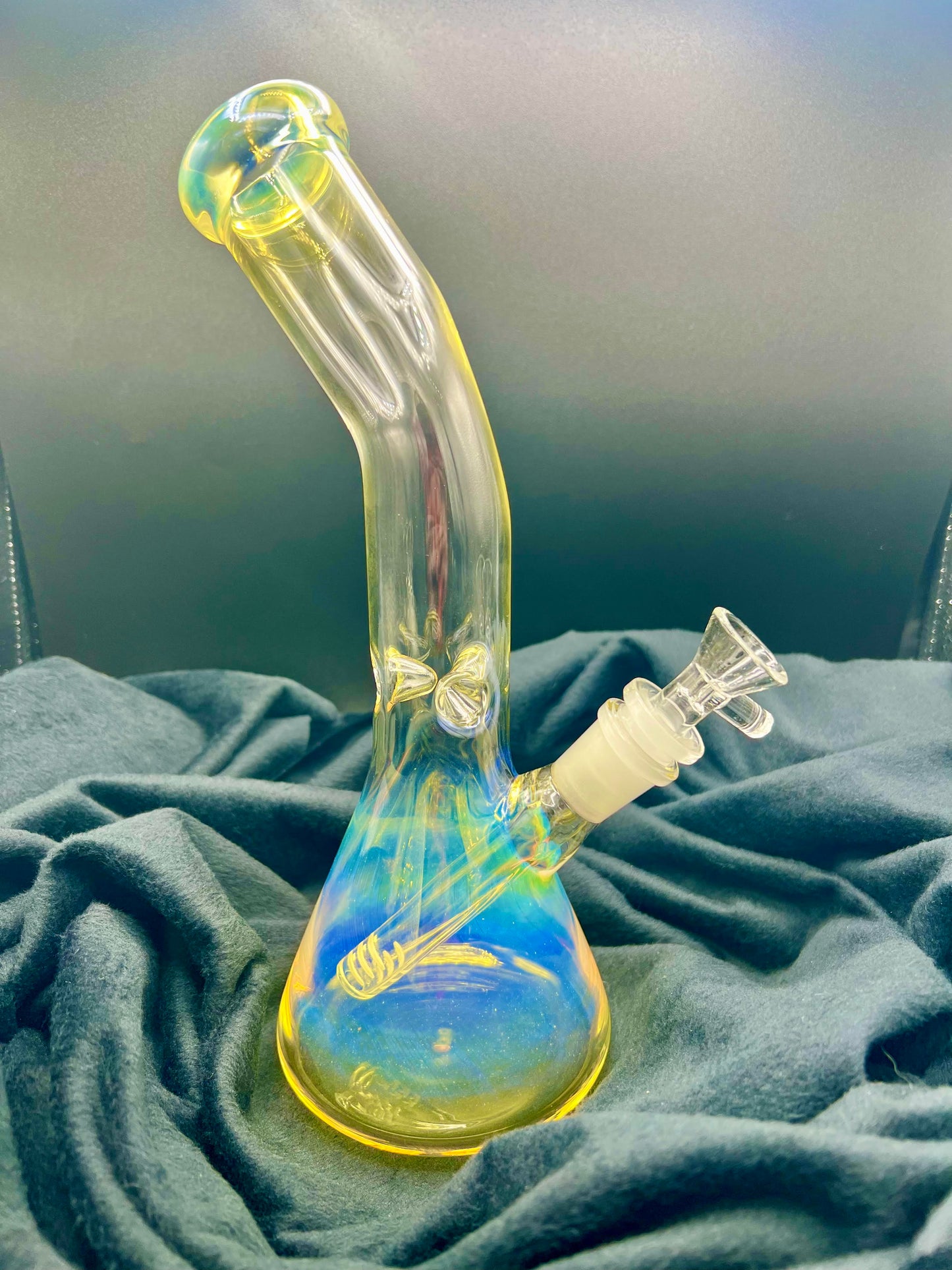 Bent Neck Fumed Beaker