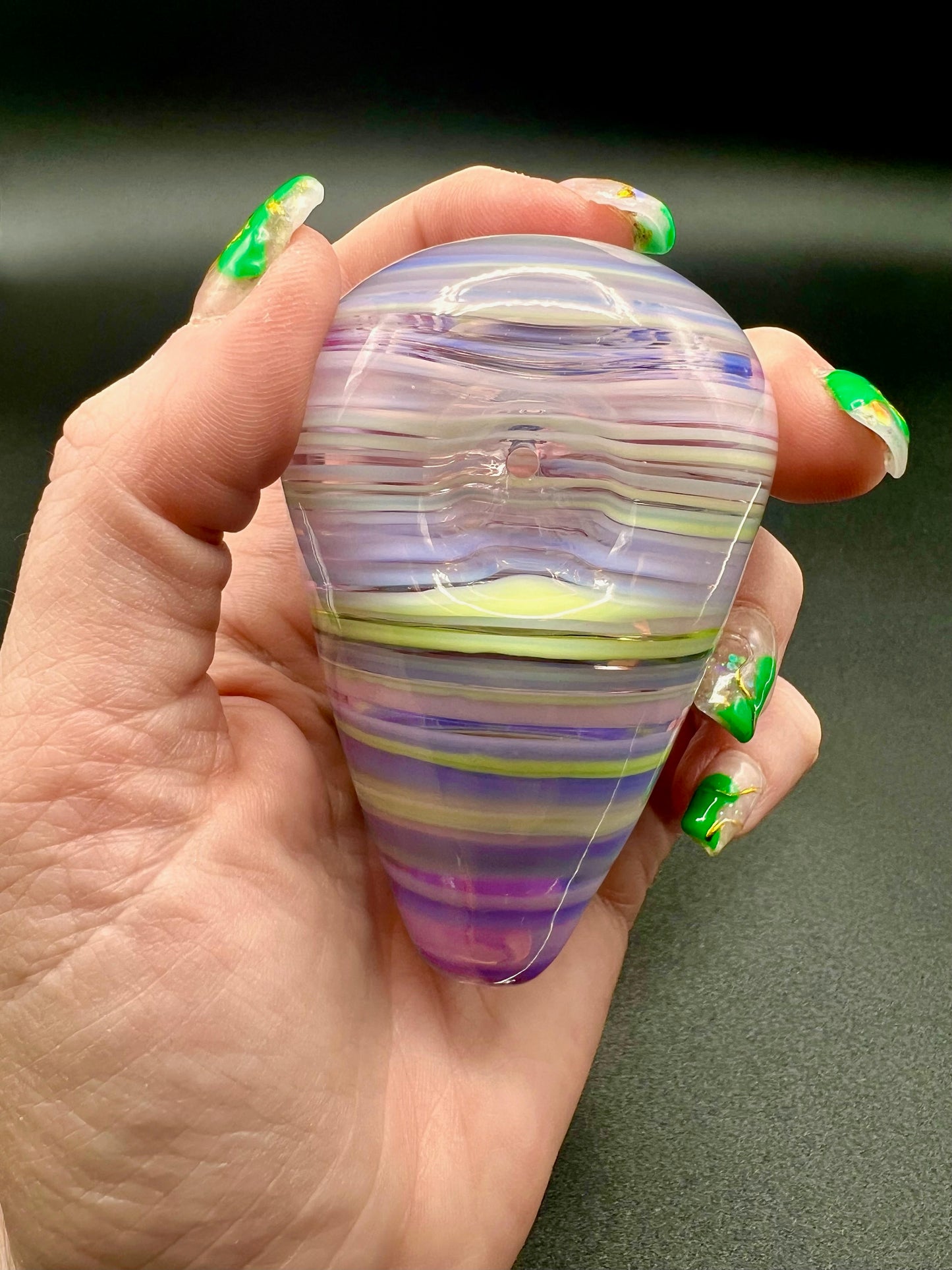 Easter Egg Hand Pipe