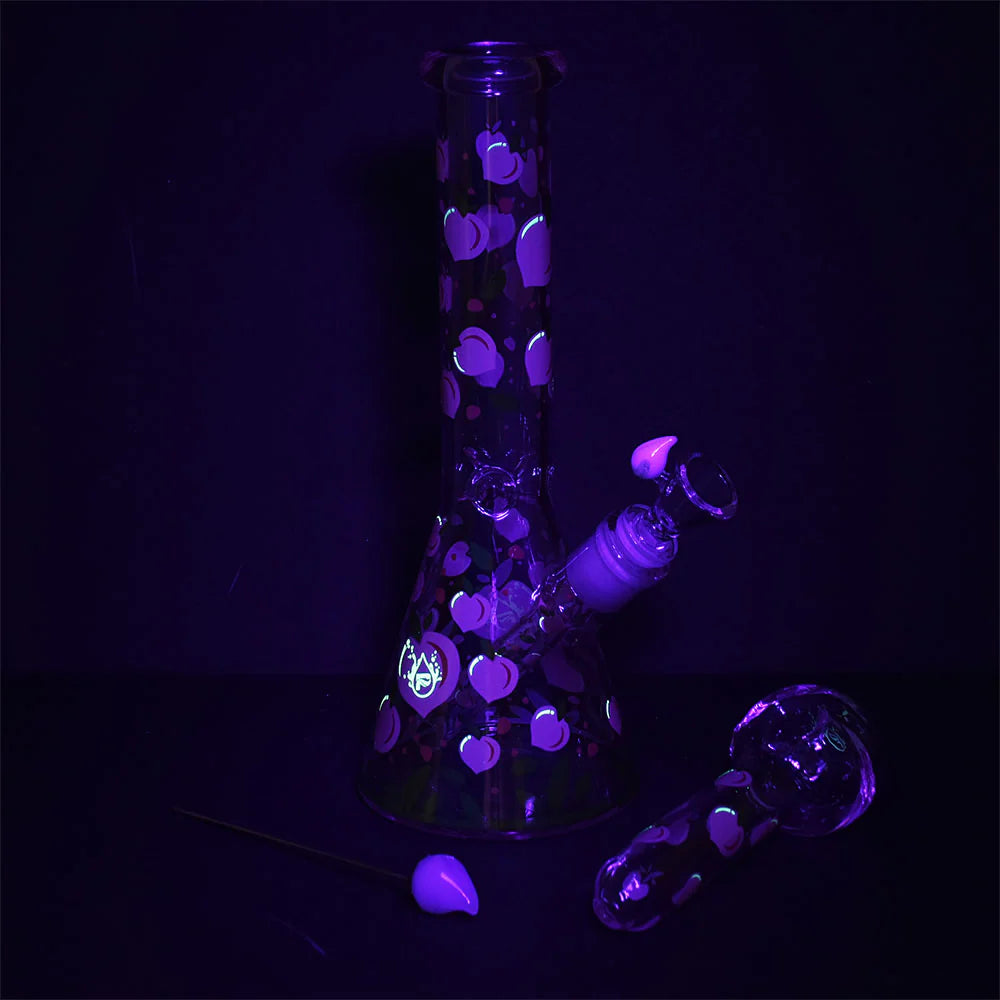 Pulsar Fruit Series Glow in the Dark Herb Water Pipe Kit - Peaches and Cream