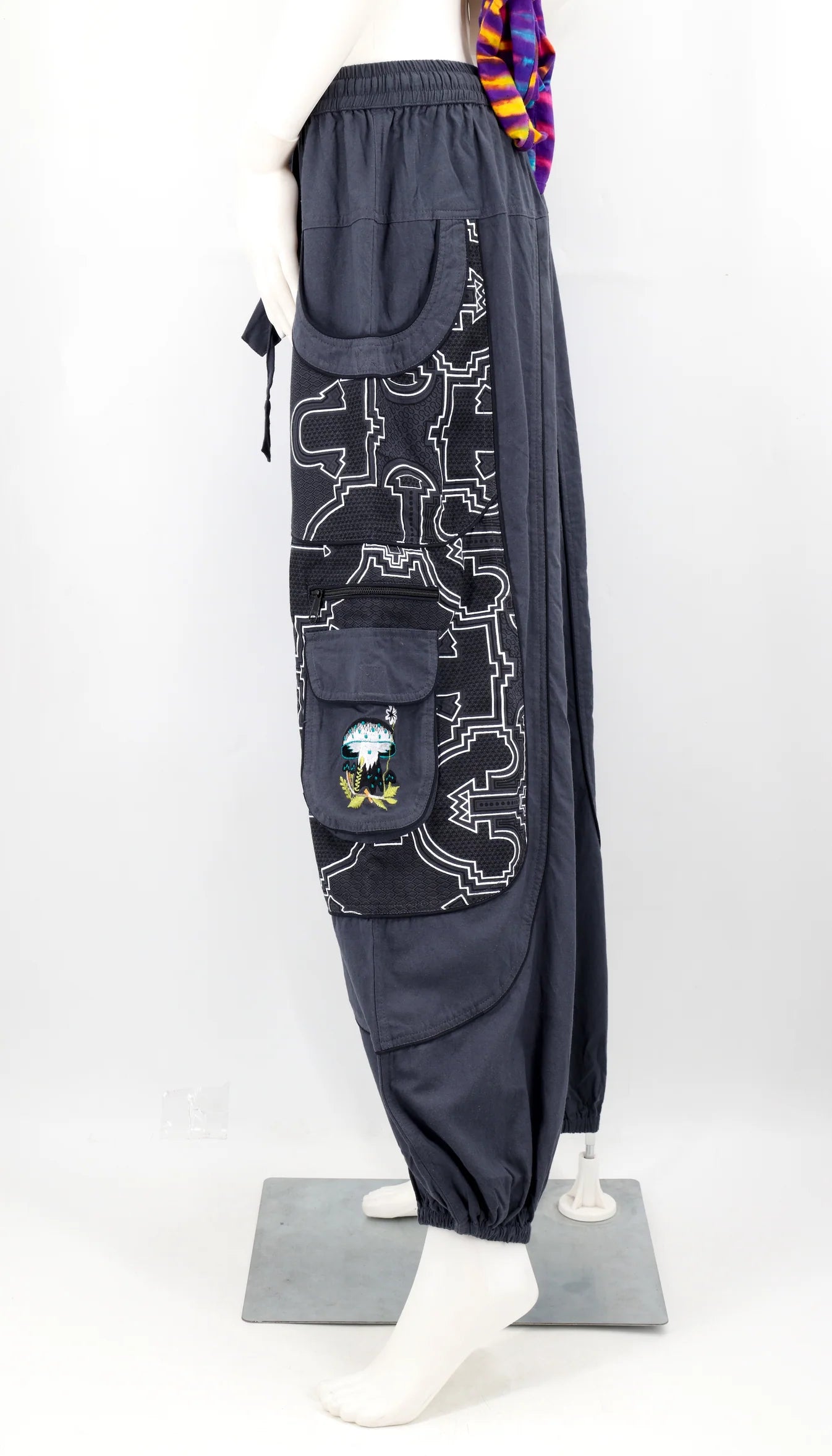Geometric Mushroom Pants - BLK/GRY