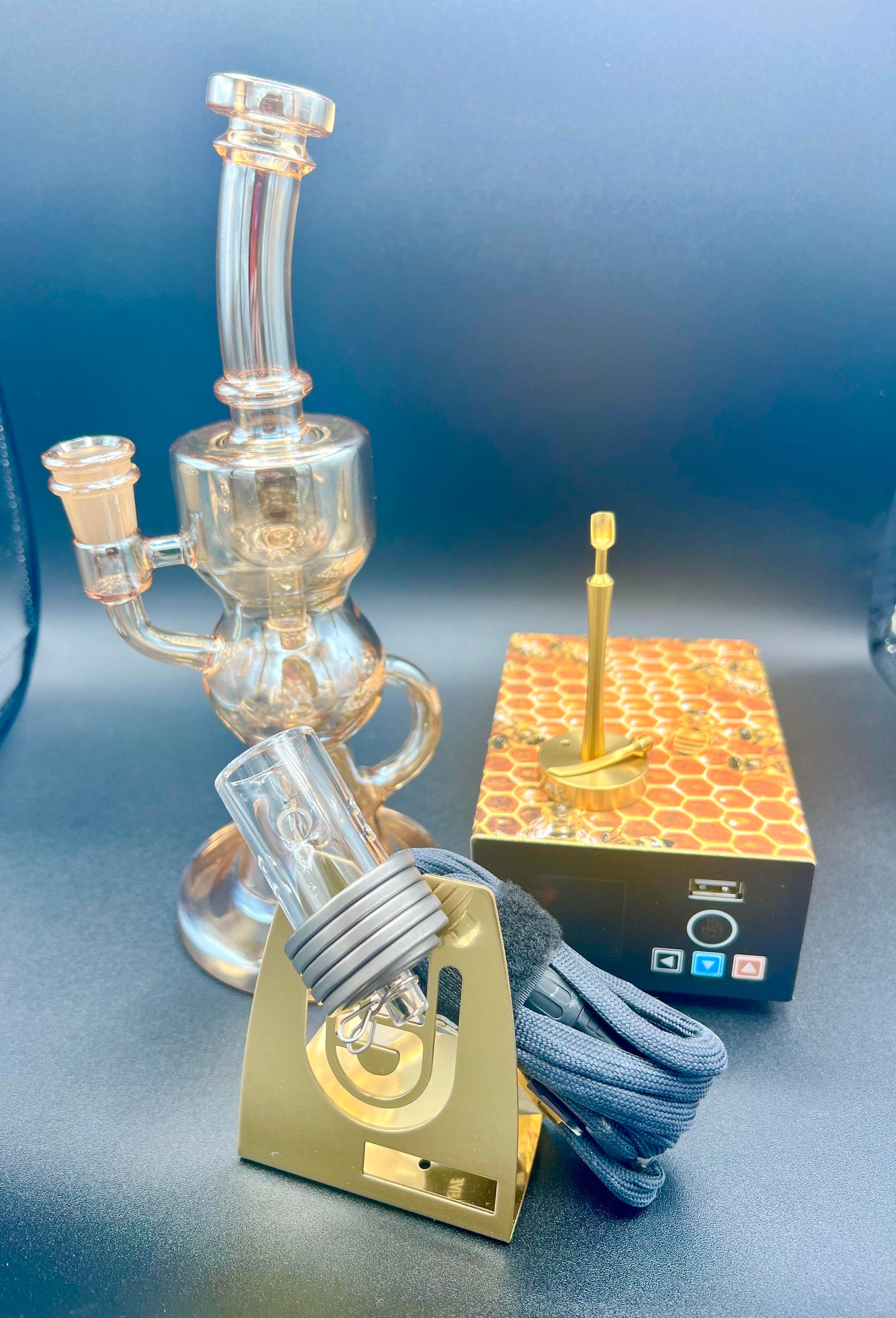 High Five LCD E-nail Quartz Banger & Rig Kit - Golden Beehive