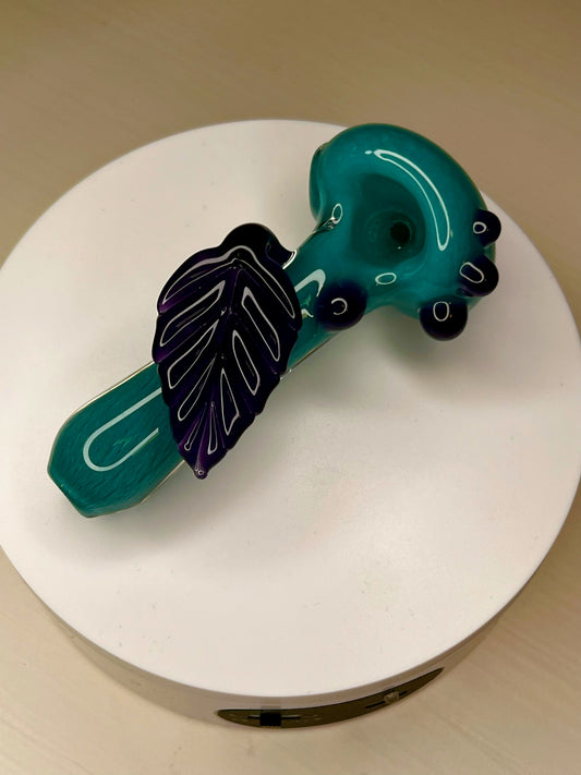 Squanchy Glass Small Leaf Accent Spoon