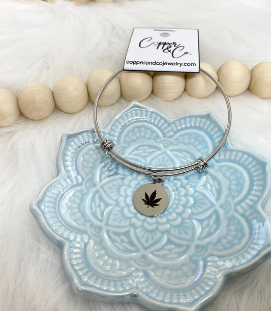Leaf Disc Bangle Bracelet - Stainless by Copper & Co
