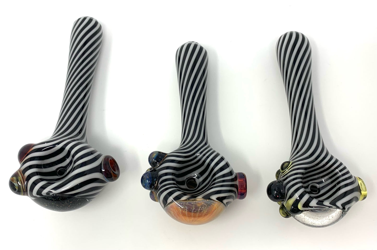 Digitate Glass Large Black & White Crushed Opal Cap Spoon